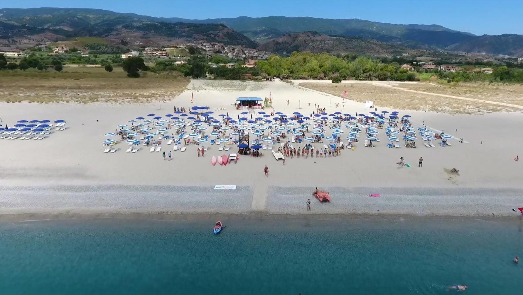 Club Esse Aquilia Beach Village Badolato Marina Extérieur photo